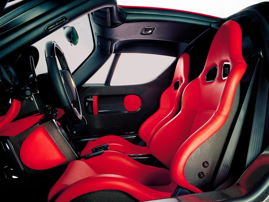 Интерьер Ferrari Enzo 2002 года  (фото 118 из 127)